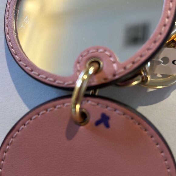 COACH MIRRORED Keychain - Picture 5 of 5